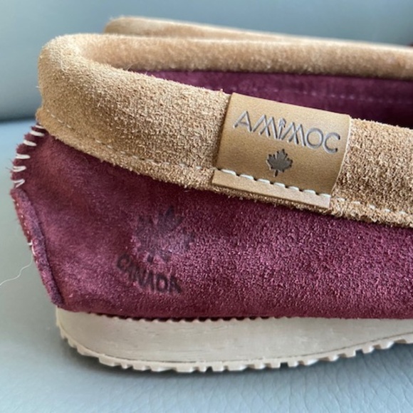 ANIMOC Canada Mocc sz L 6 suede leather moccasin slippers burgundy red plum NWOB - Picture 7 of 12